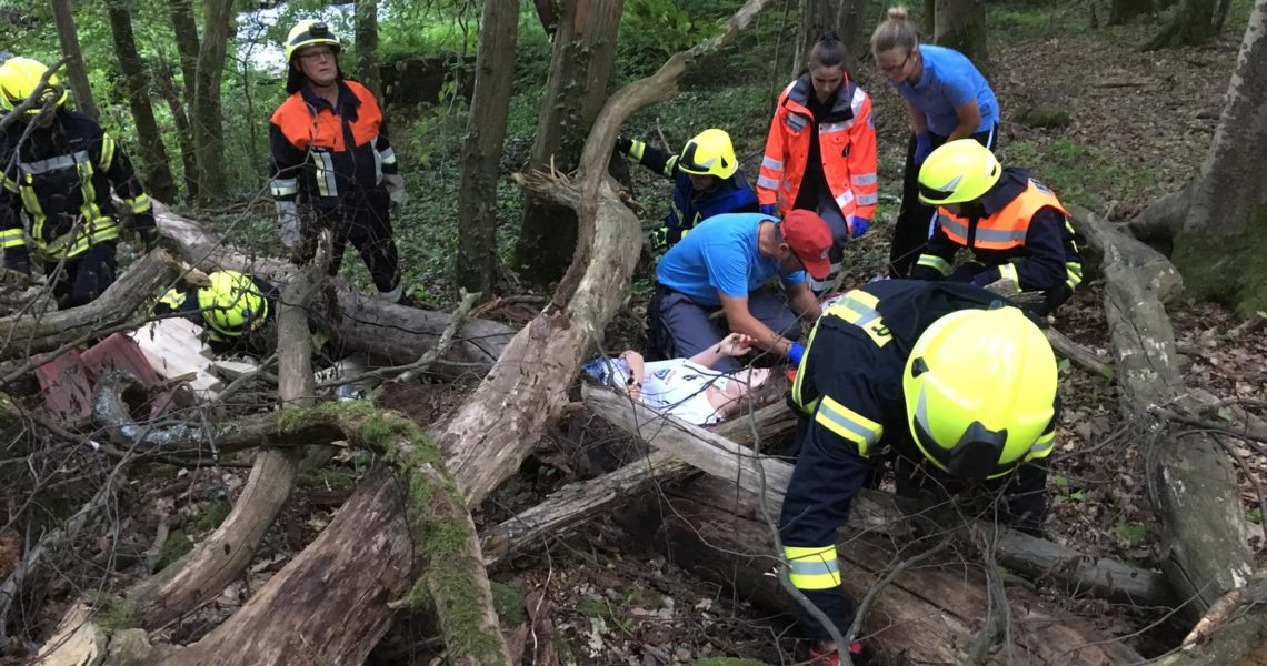 EHFW - Übung Waldunfall 2019 - 01