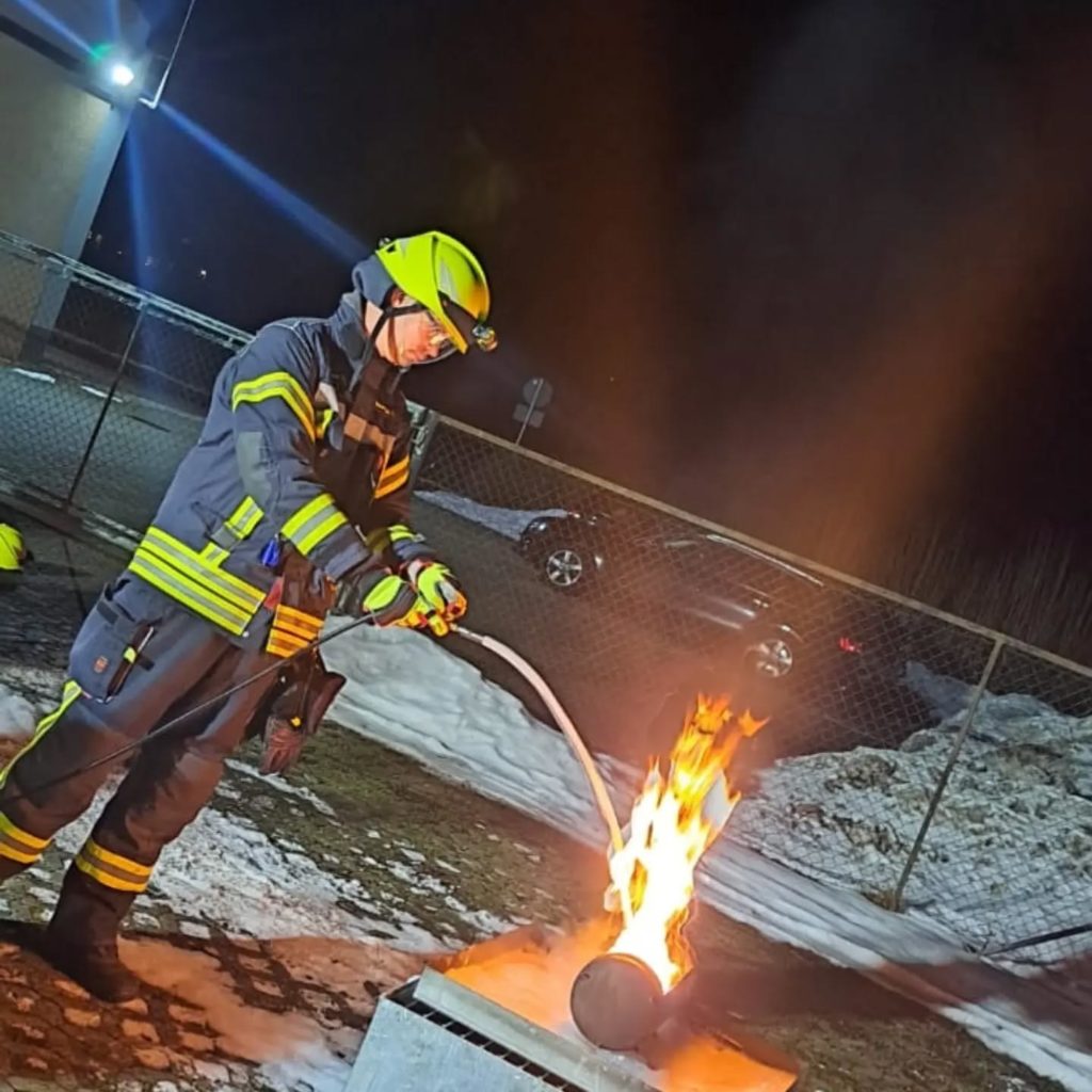 Instagram post from feuerwehroberthulba. This post is in position 1.